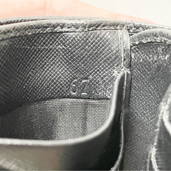 Prada black Tessuto nylon triangle logo medium bifold wallet 90s - Picture 10 of 10